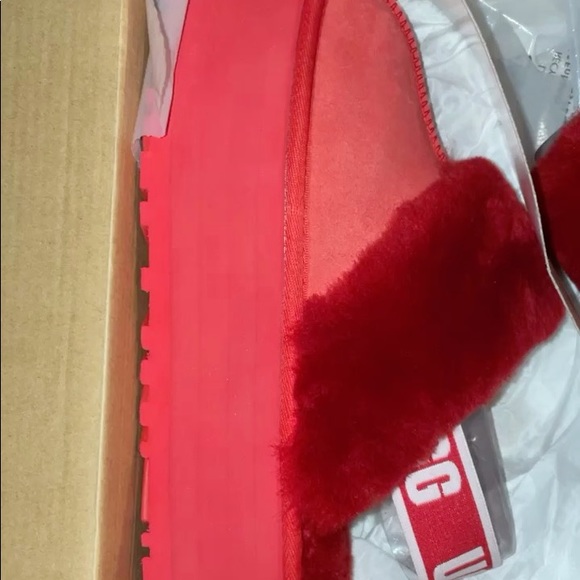 Red Funkette ugg Slippers - Picture 4 of 4